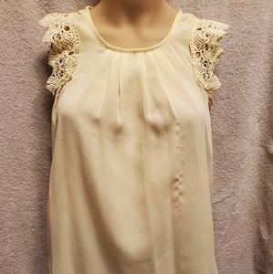Sleeveless blouse